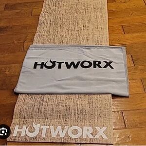 Used Hotworx Gray Mat and Towel Set